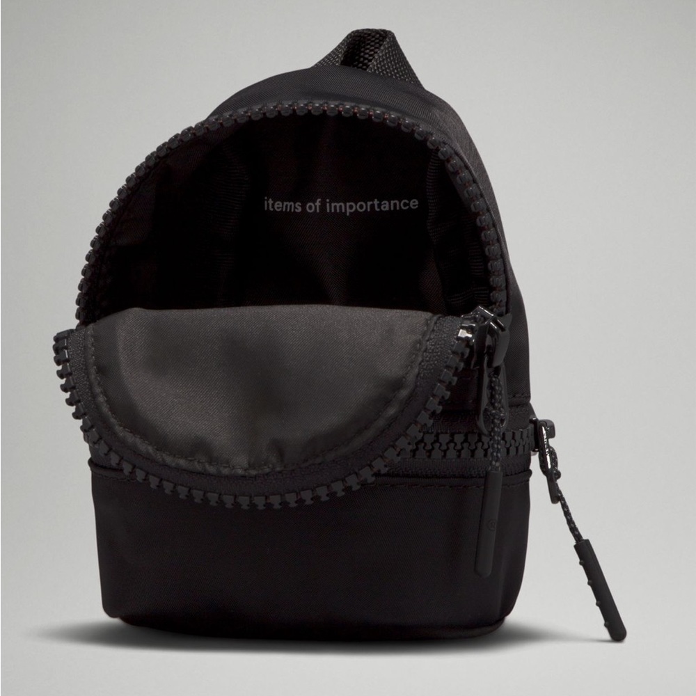 NWT Lululemon City Adventurer Backpack Nano Black Gold - Picture 4 of 5